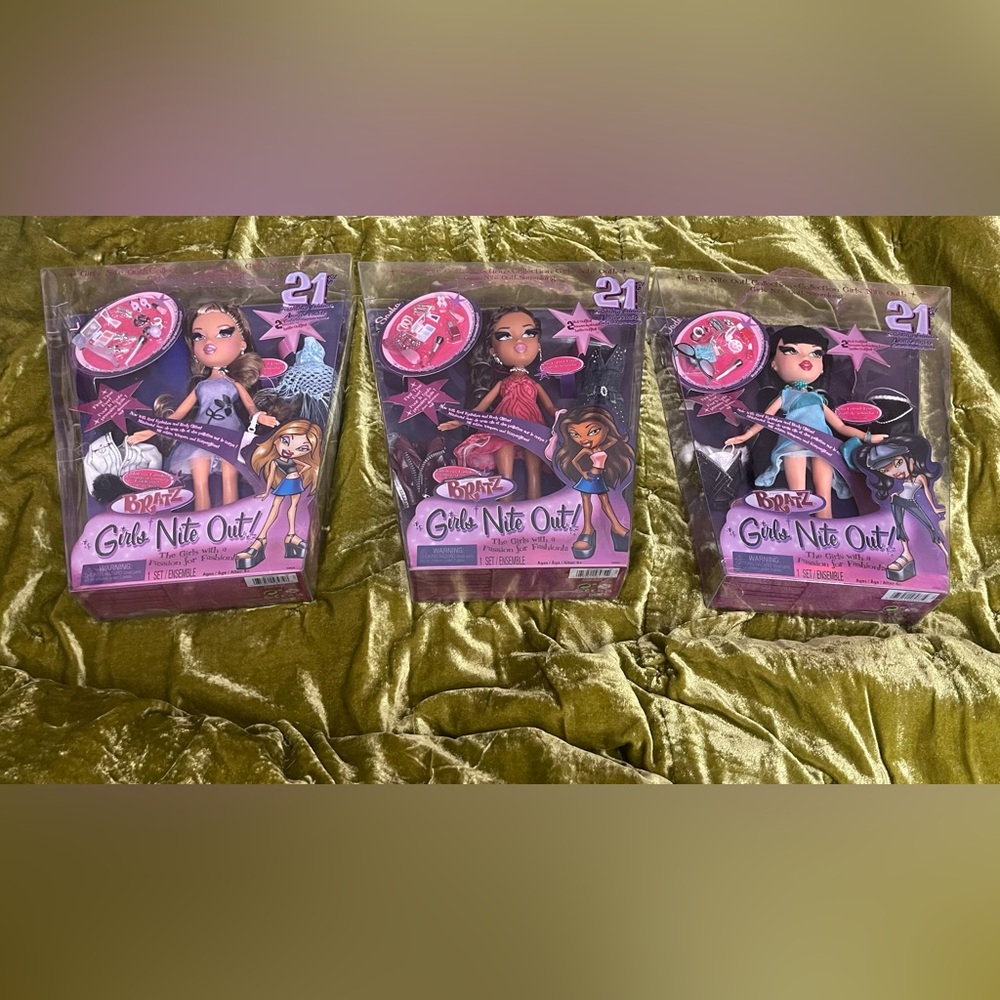 Bratz Girls Nite Out Doll Set Jade Yasmin Sasha 21st edition in box